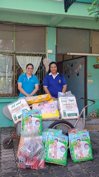 Delivery supplies to the poor Delivery supplies